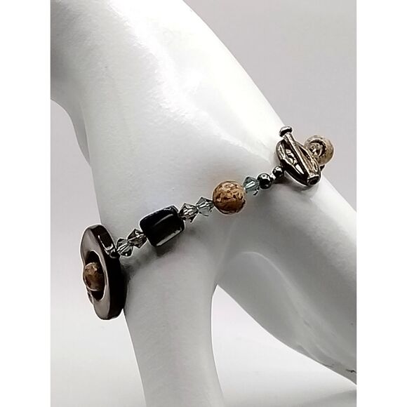 Vintage Bohemian Style Shell Fashion Bracelet with Toggle Closure Beach Vibes - Picture 4 of 5